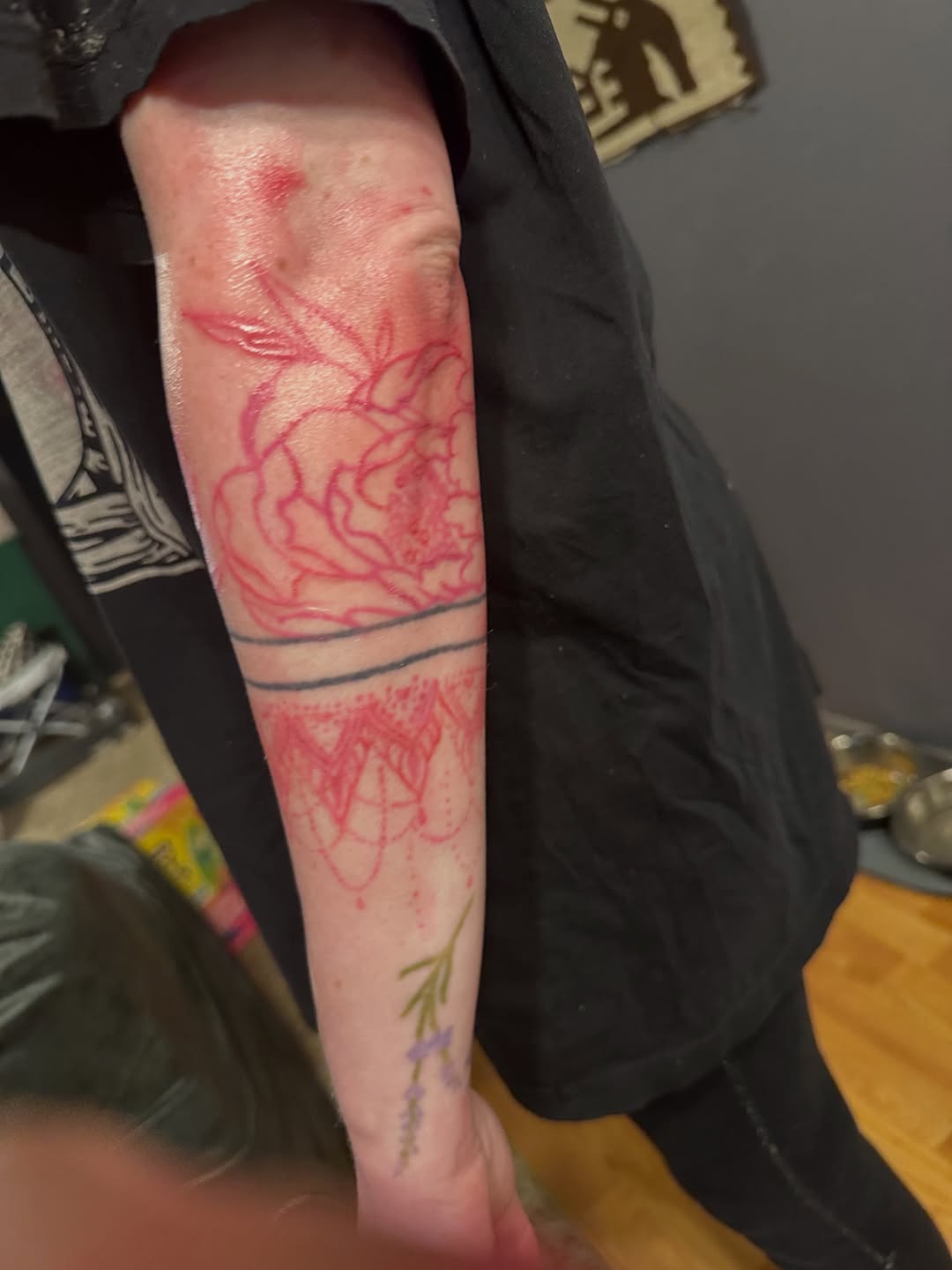 Tattoo by @juiceinkythings — fine_line