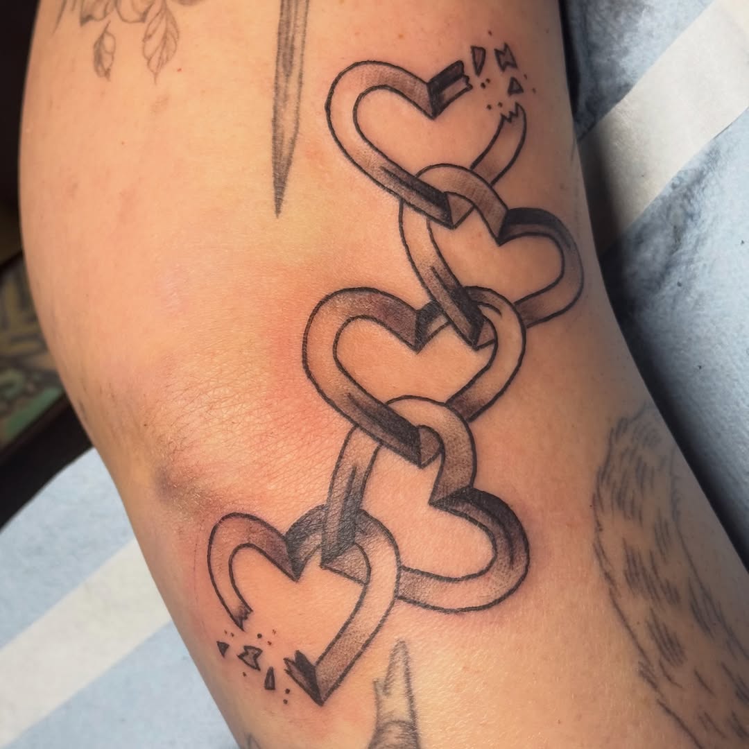 Tattoo by @inkyfruits โ black_and_grey, fine_line