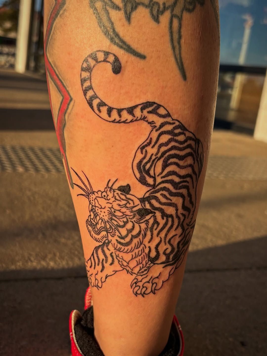 Tattoo by @tacat217 — japanese_irezumi, blackwork