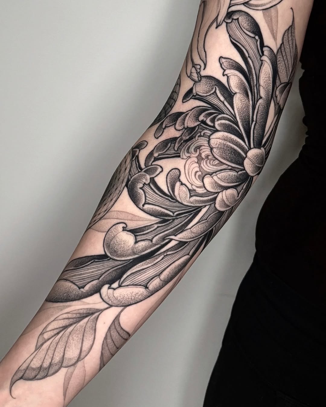 Tattoo by @robbiepina — black_and_grey, dotwork