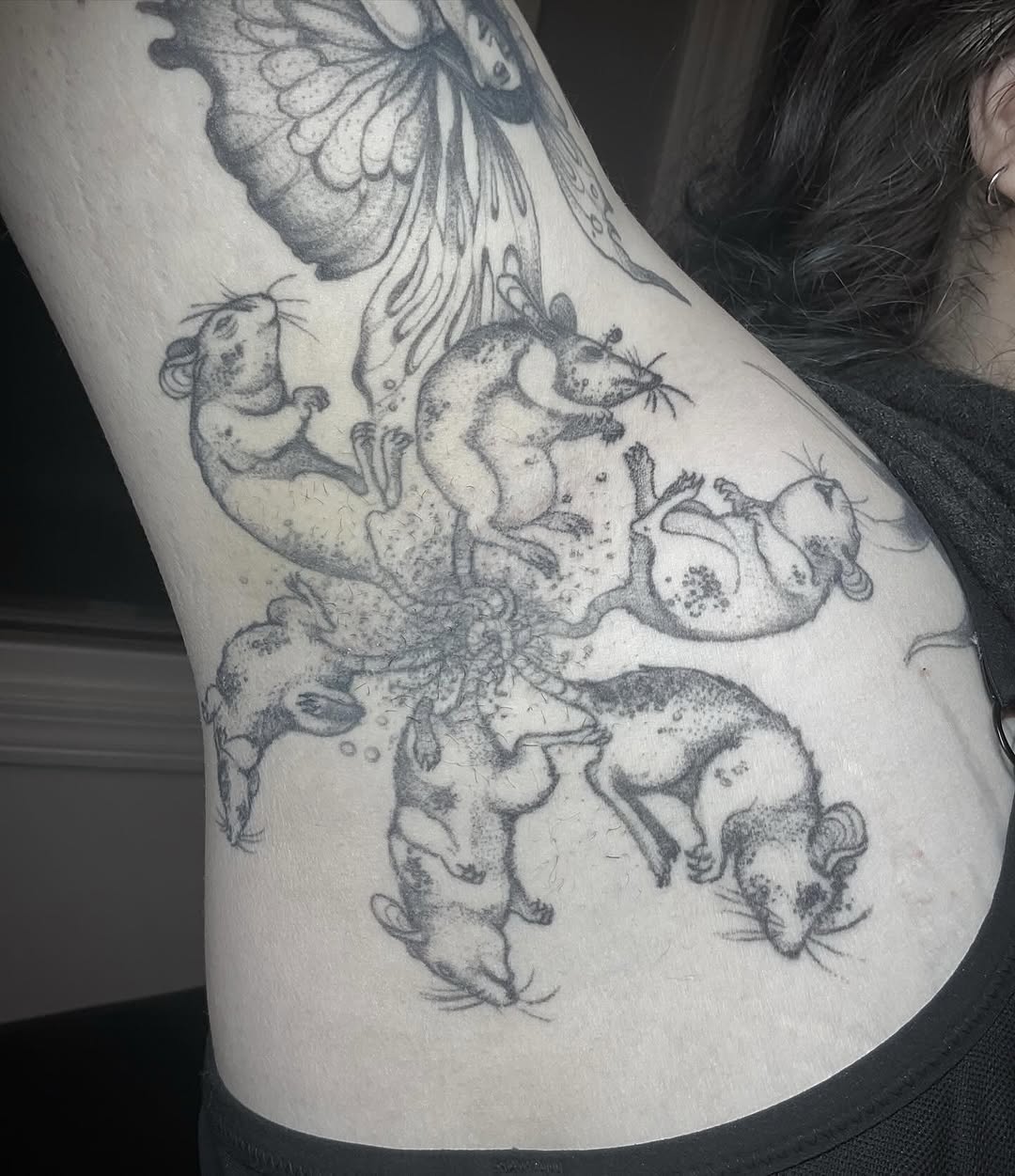 Tattoo by @stefany.m.p — illustrative, black_and_grey