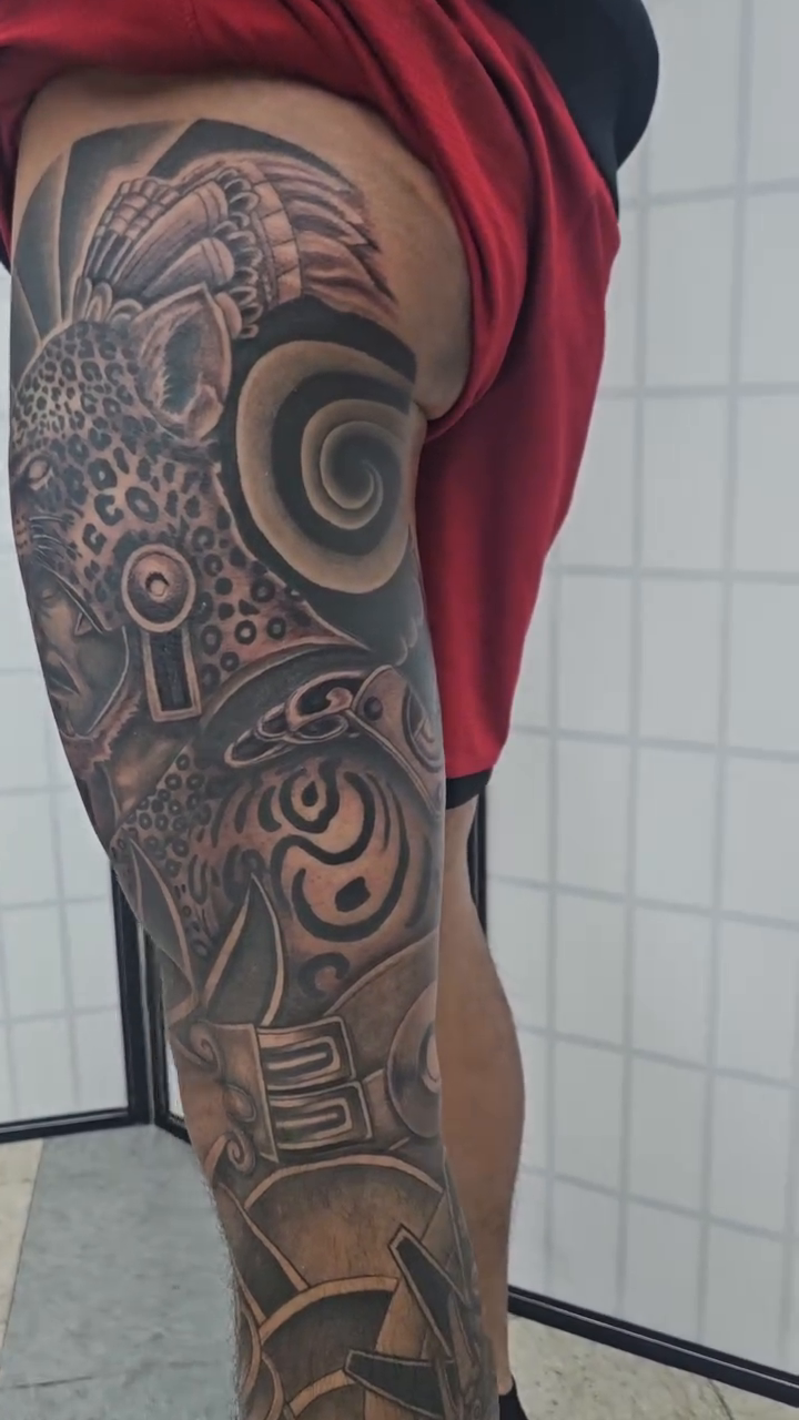 Tattoo by @alfredo_diazflores — black_and_grey, realism