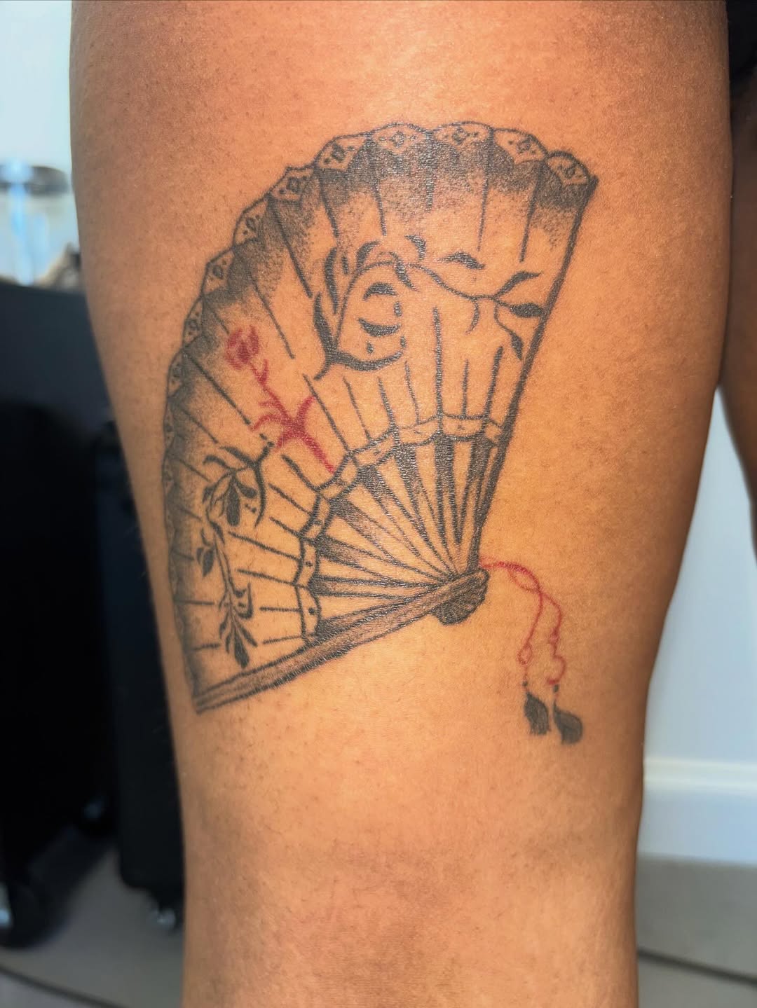 Tattoo by @lopez.j.tattoos โ black_and_grey, fine_line