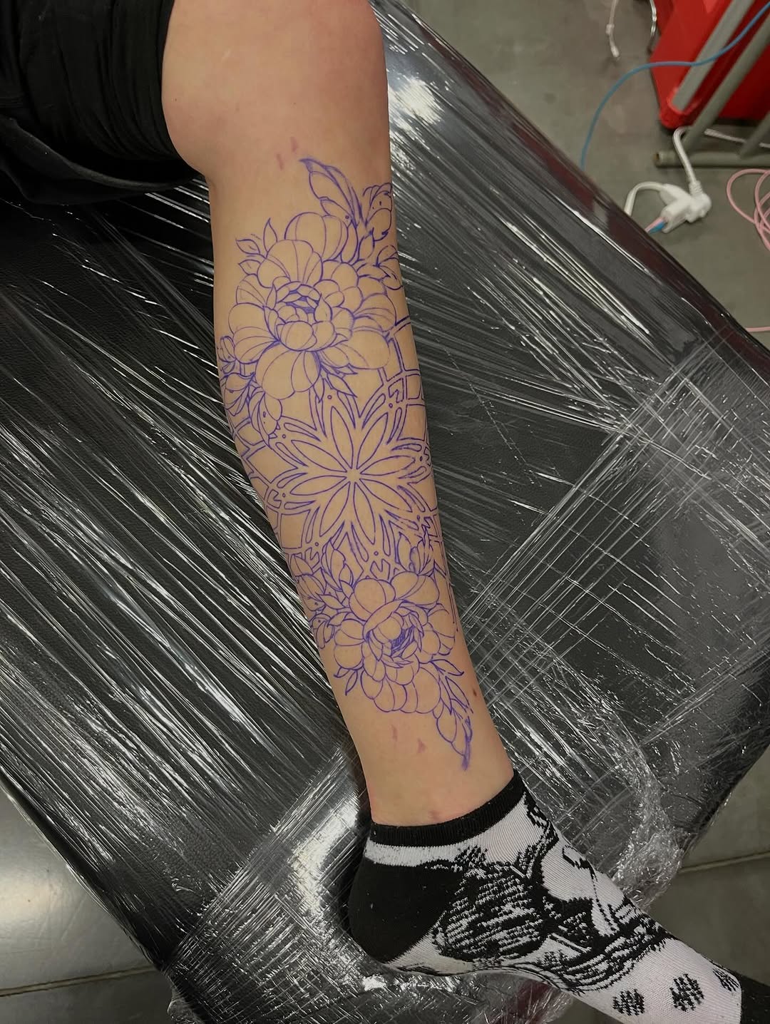 Tattoo by @thinkinkjr — ornamental, fine_line