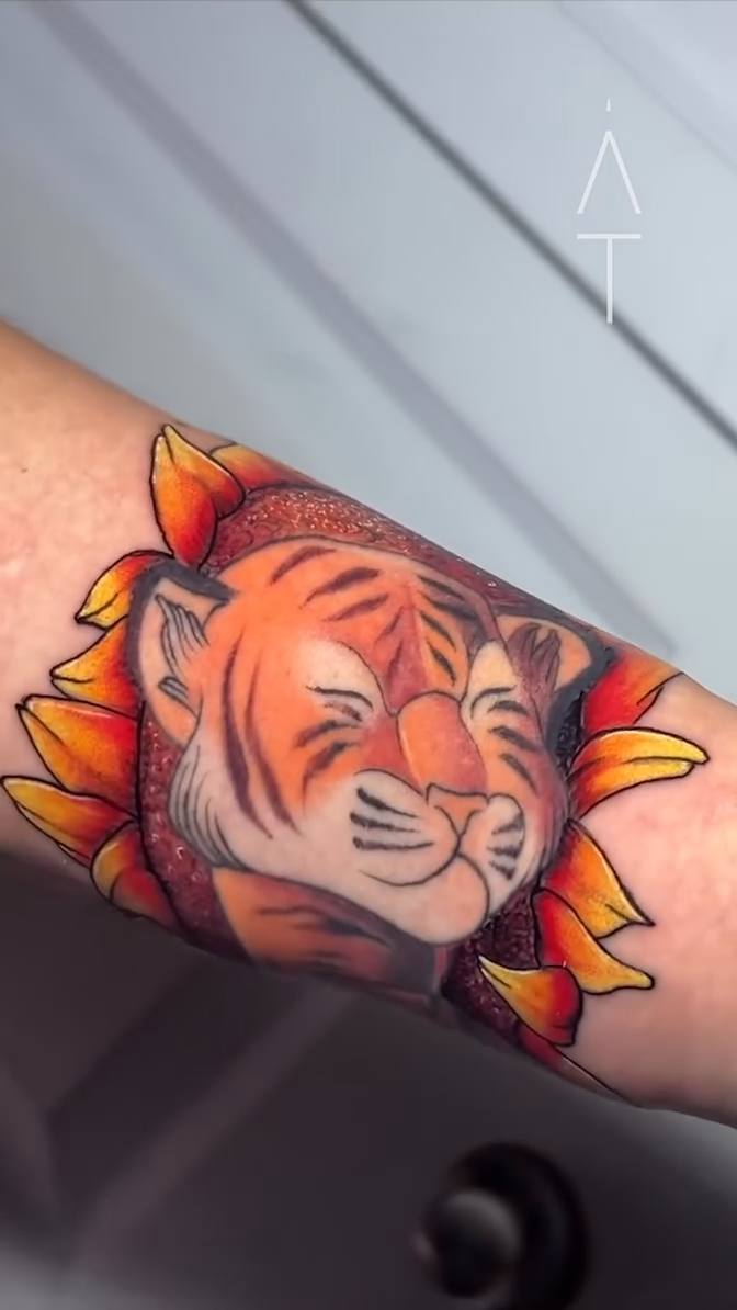 Tattoo by @juan.alondra.tattoo — neo_traditional, realism