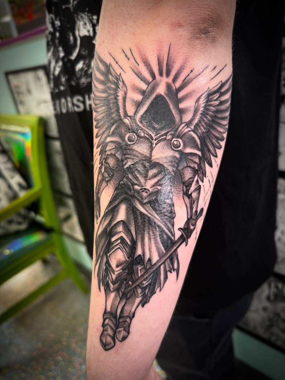 Tattoo by @izztat2 — black_and_grey, realism