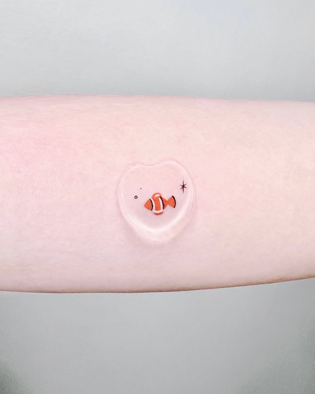 Tattoo by @sabeen.mini — fine_line, minimalist