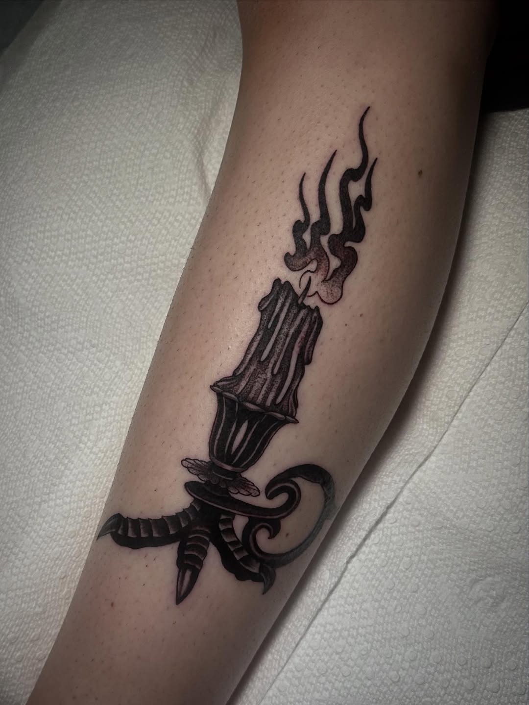 Tattoo by @vivloretattoo — black_and_grey