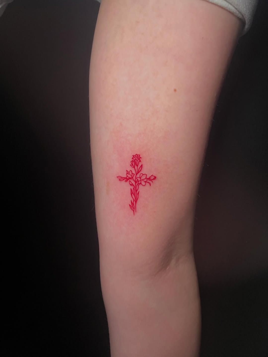 Tattoo by @baungbentattoo_ โ fine_line