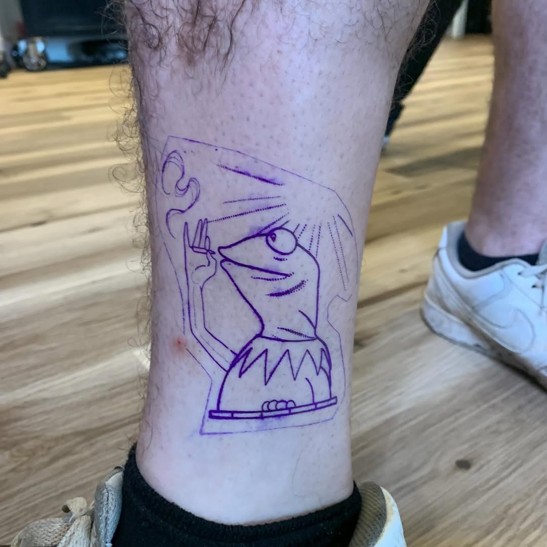 Tattoo by @dreadrooth โ illustrative