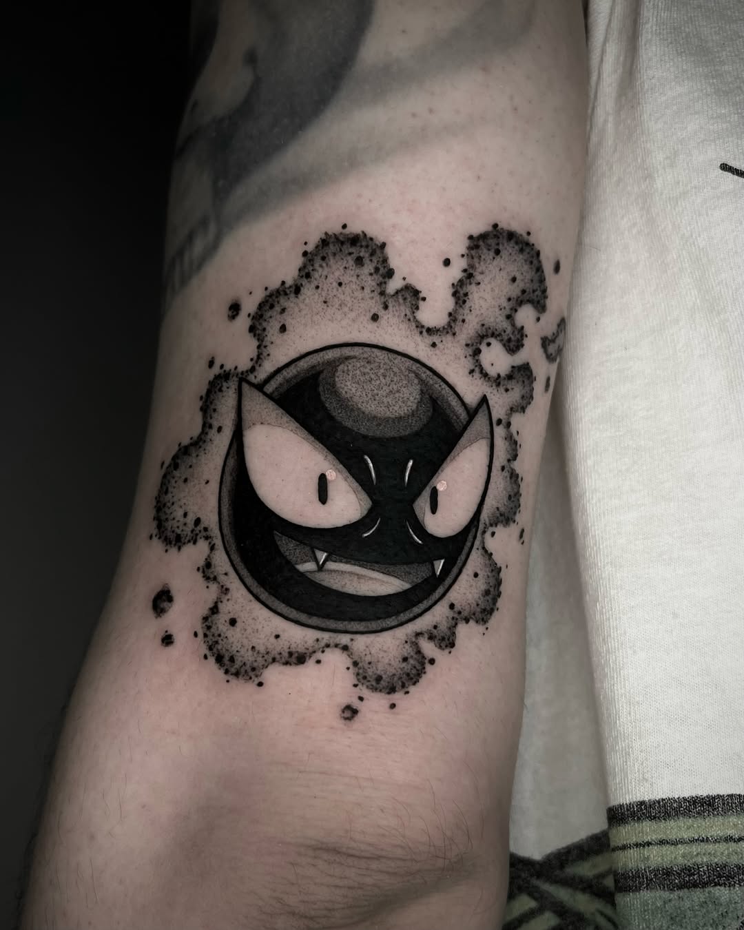 Tattoo by @caitybugink β black_and_grey, new_school