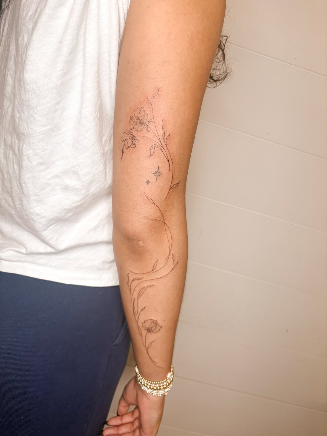 Tattoo by @chloerenee.ink — fine_line