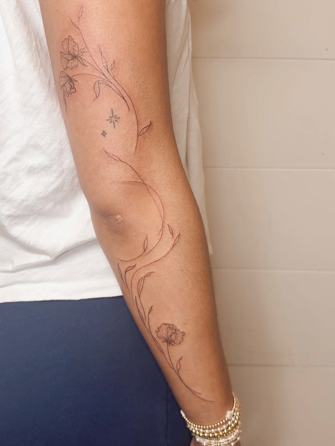 Tattoo by @chloerenee.ink — fine_line