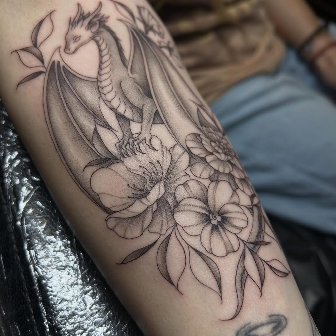 Tattoo by @tats.by.yana โ black_and_grey, fine_line