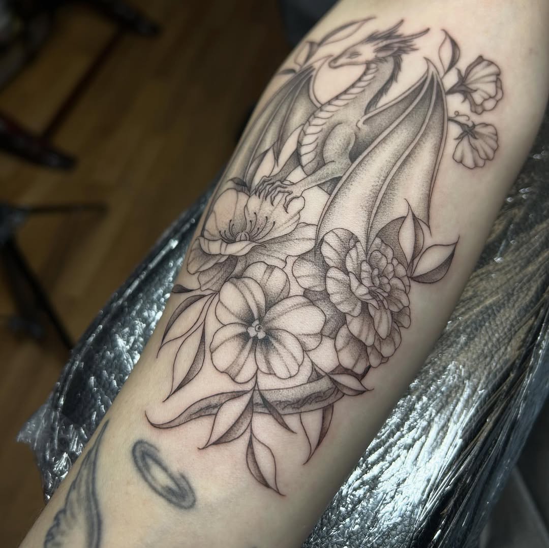 Tattoo by @tats.by.yana โ black_and_grey, fine_line