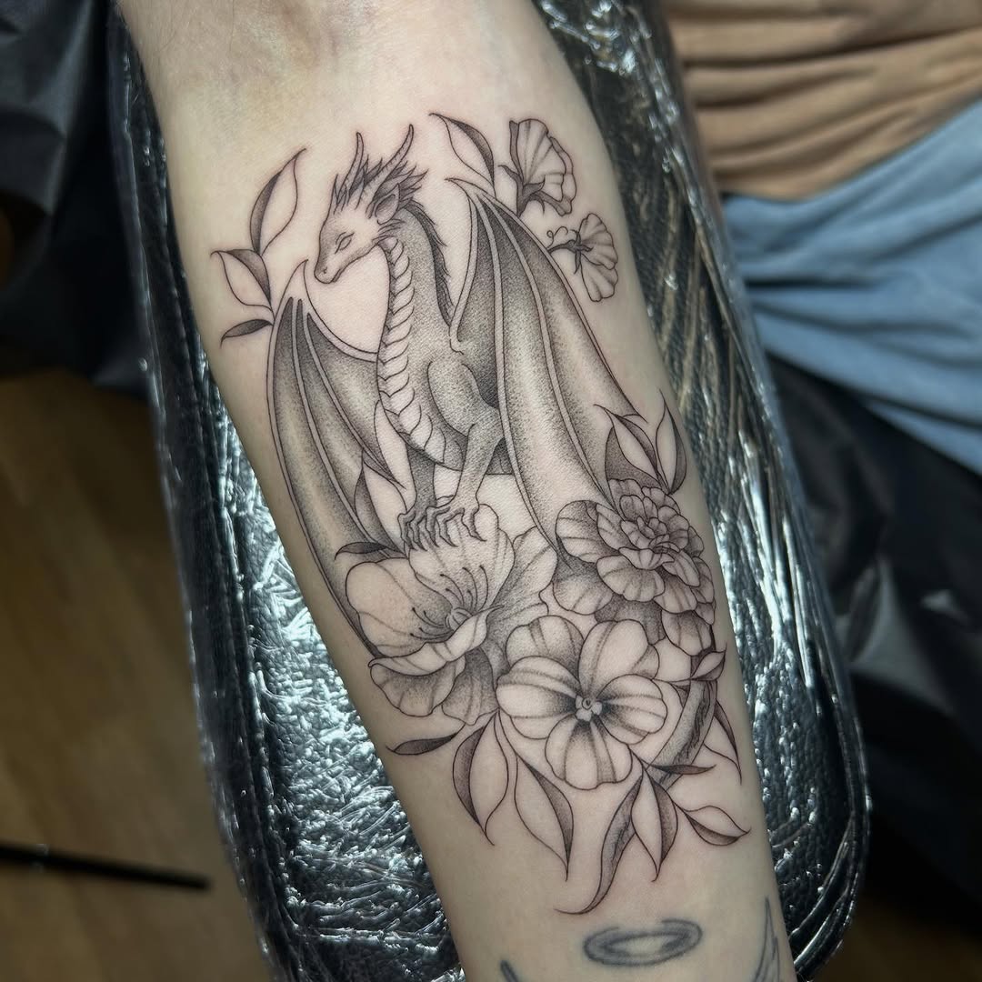 Tattoo by @tats.by.yana โ black_and_grey, fine_line