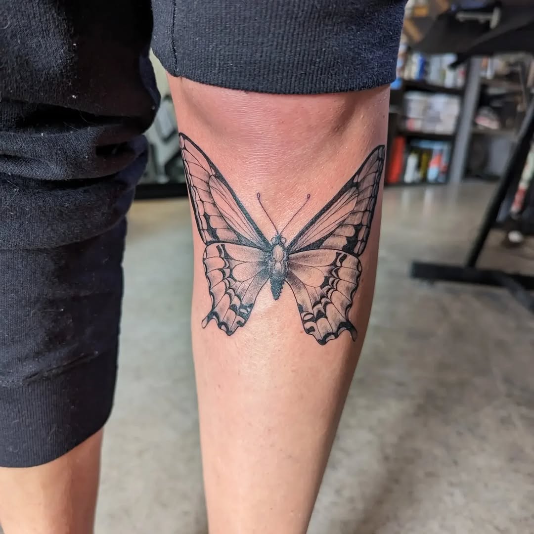 Tattoo by @heathstudiosandtattoo โ realism, black_and_grey