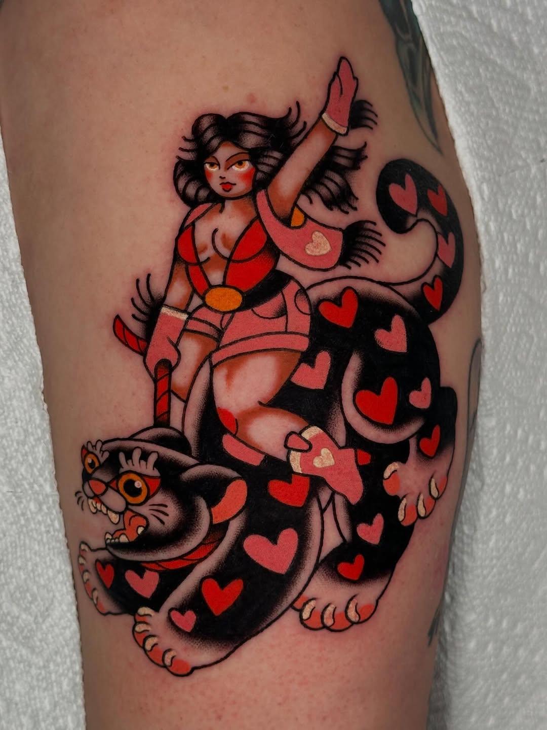 Tattoo by @rugido — american_traditional, illustrative