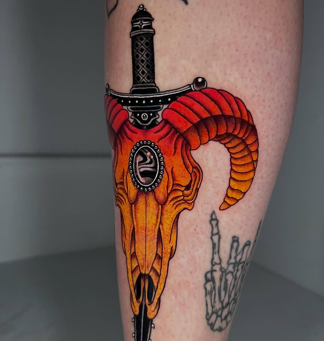 Tattoo by @yur.da.sells.blackwork — american_traditional, illustrative