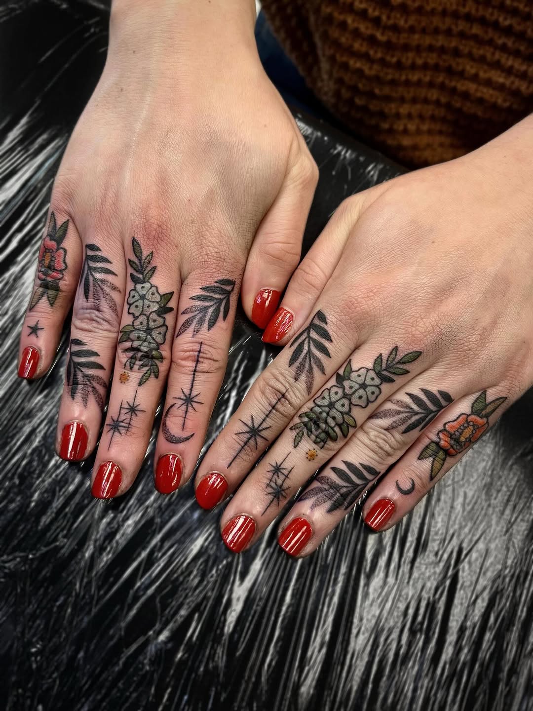 Tattoo by @dustytattoos — fine_line, american_traditional