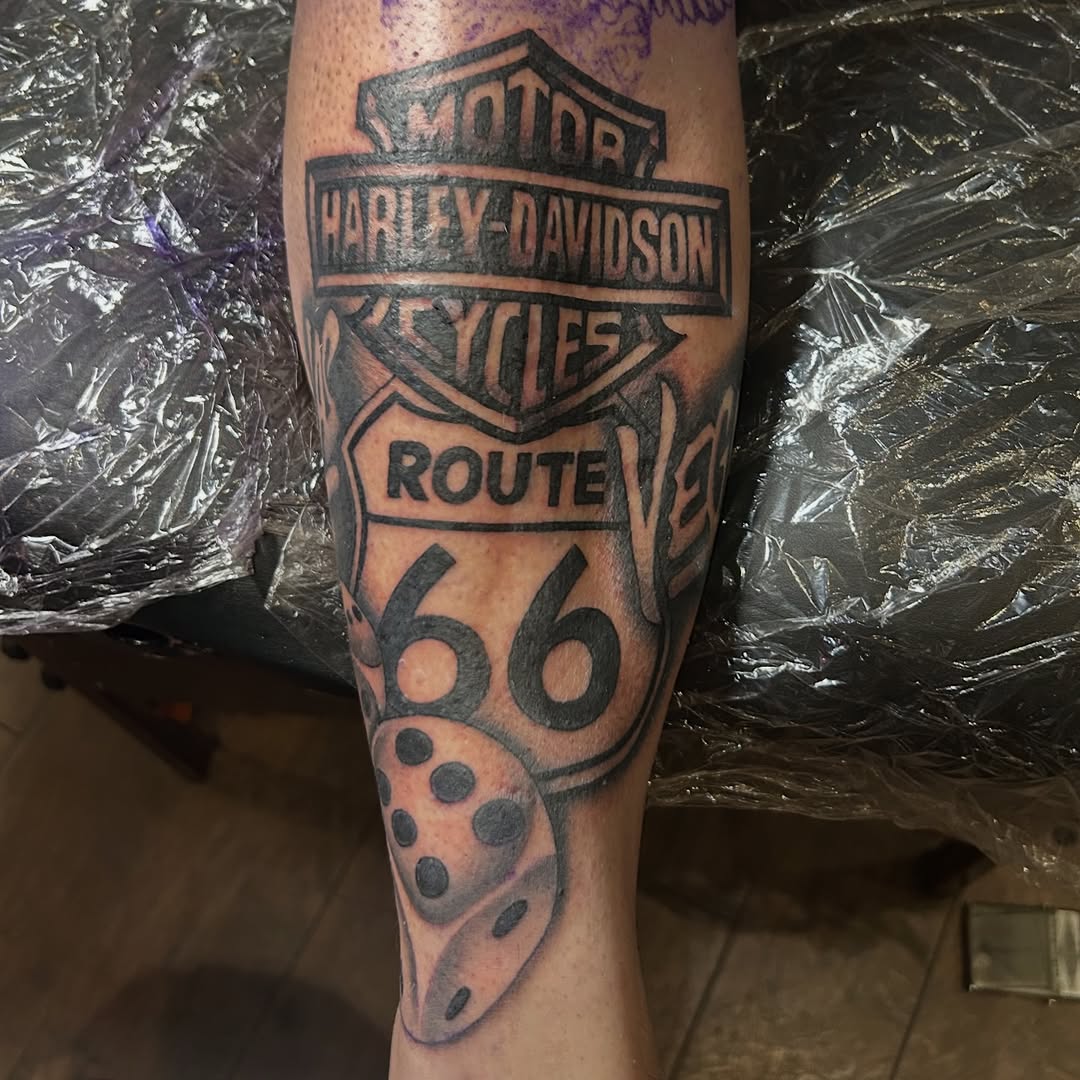 Tattoo by @mrlutat2 โ black_and_grey, realism