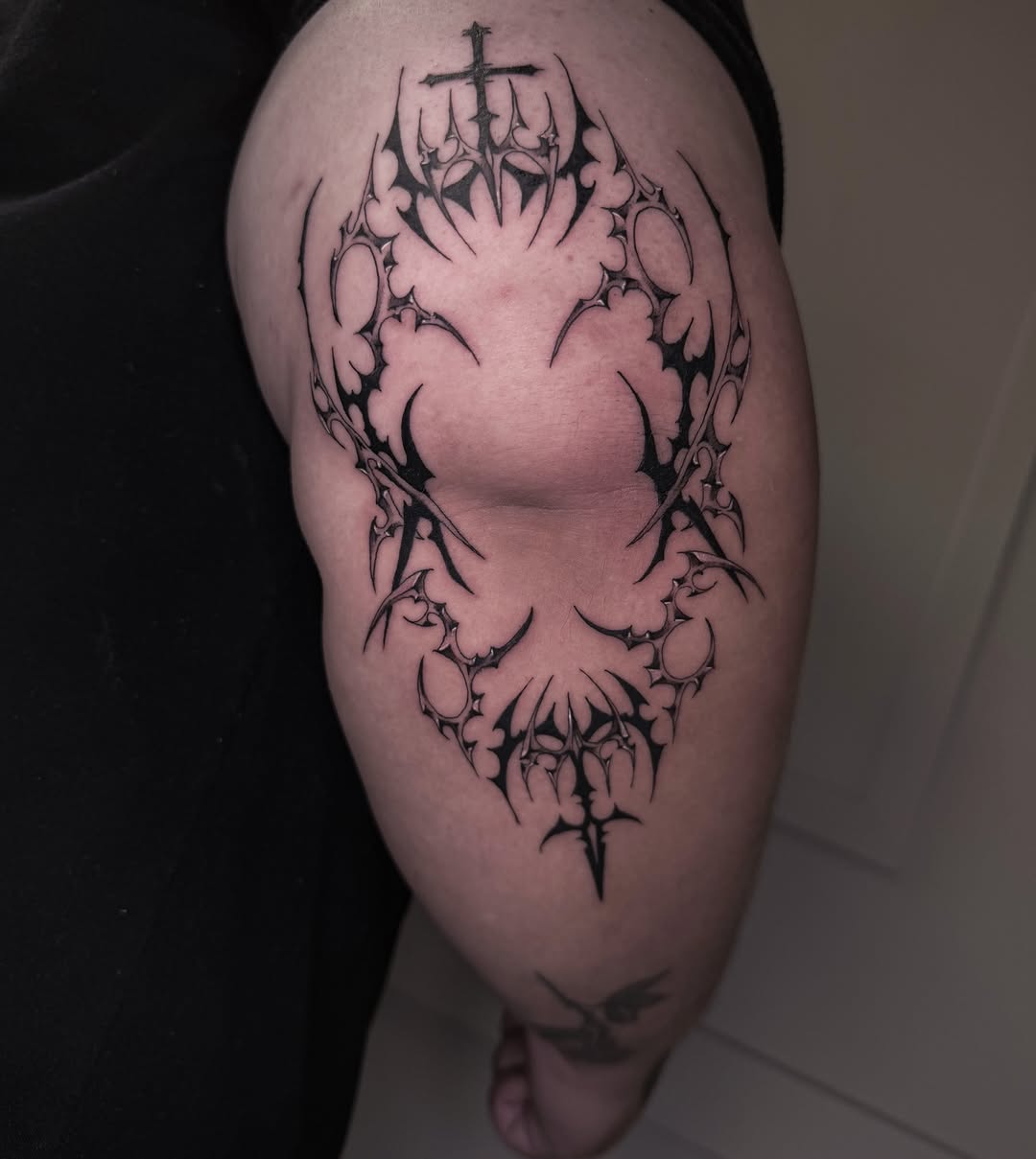 Tattoo by @naviiart — blackwork, ornamental