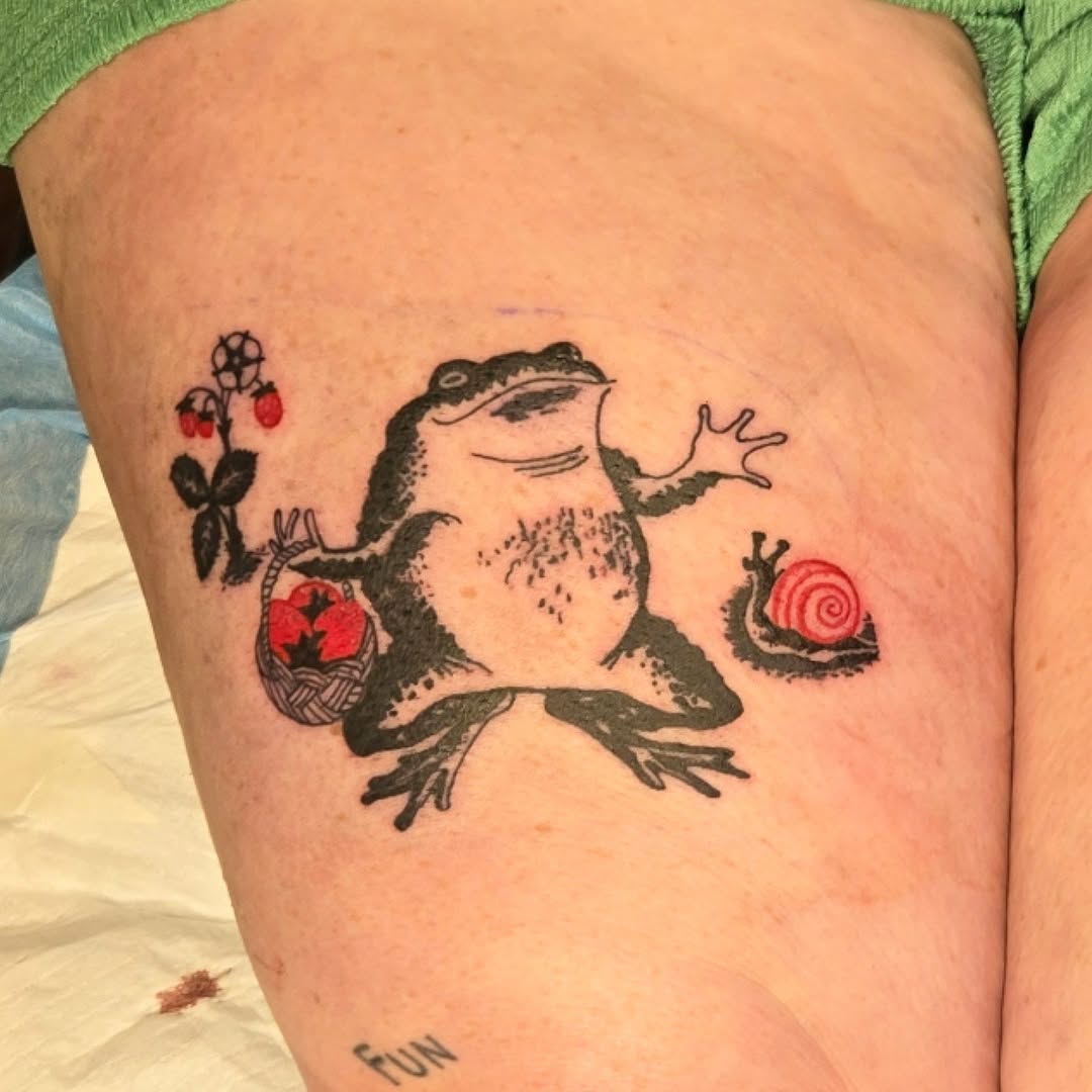 Tattoo by @thebgailboyd — black_and_grey