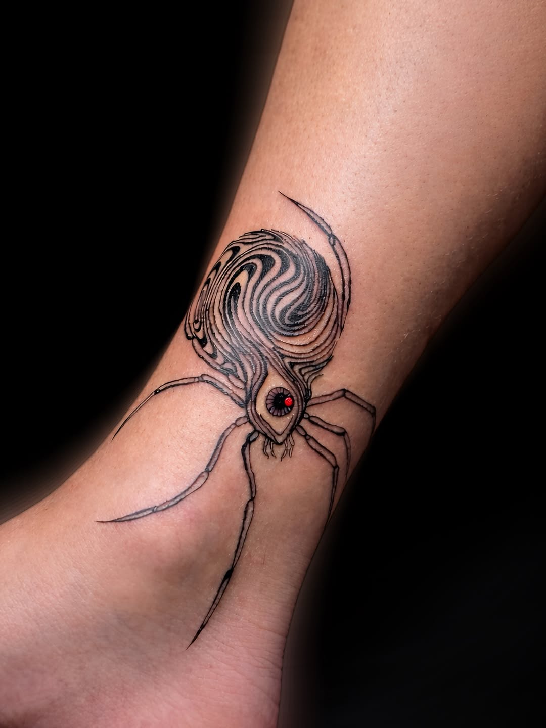Tattoo by @relicglow_ink โ fine_line, black_and_grey
