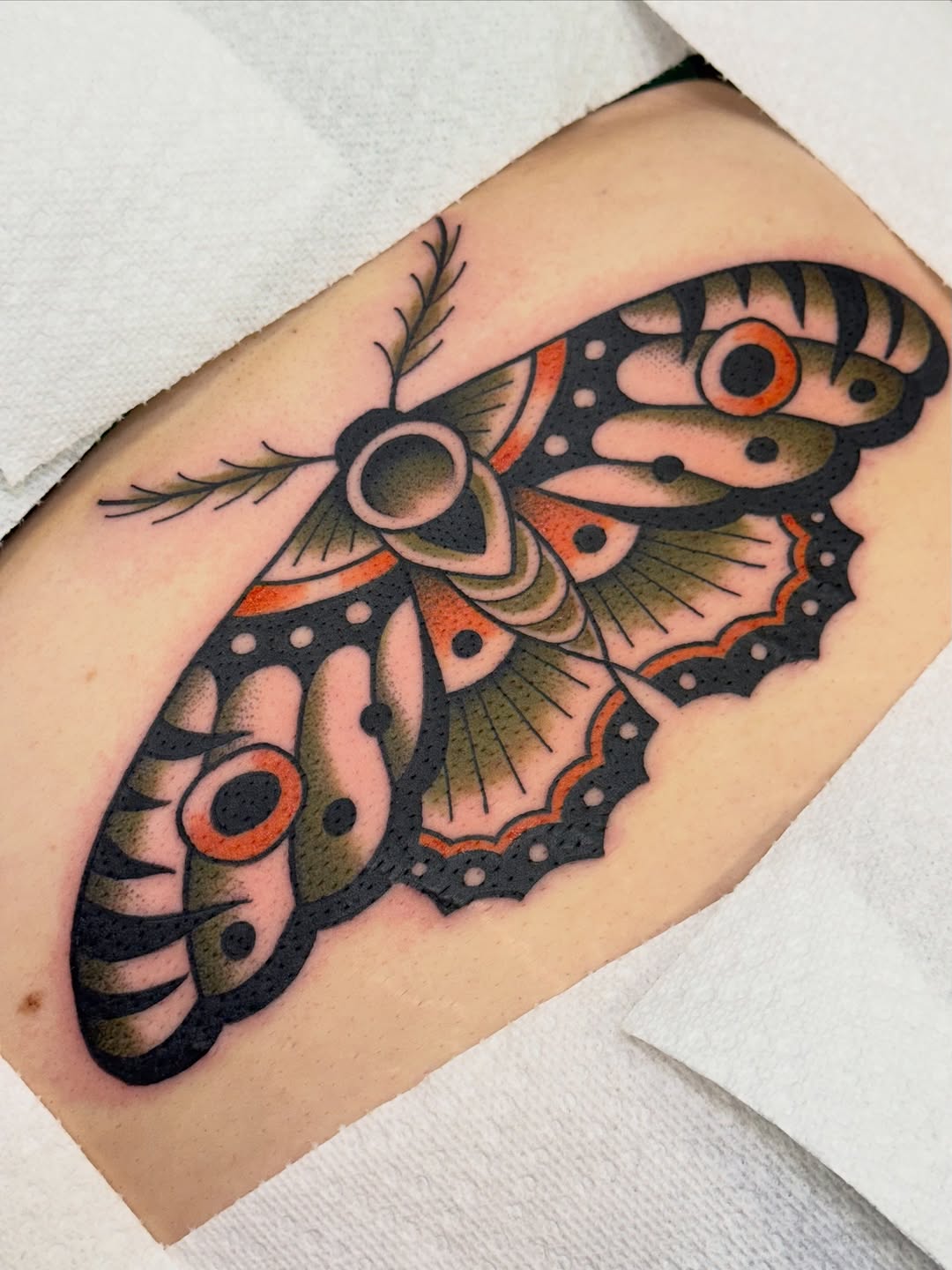 Tattoo by @inkedbyjenna — american_traditional, illustrative