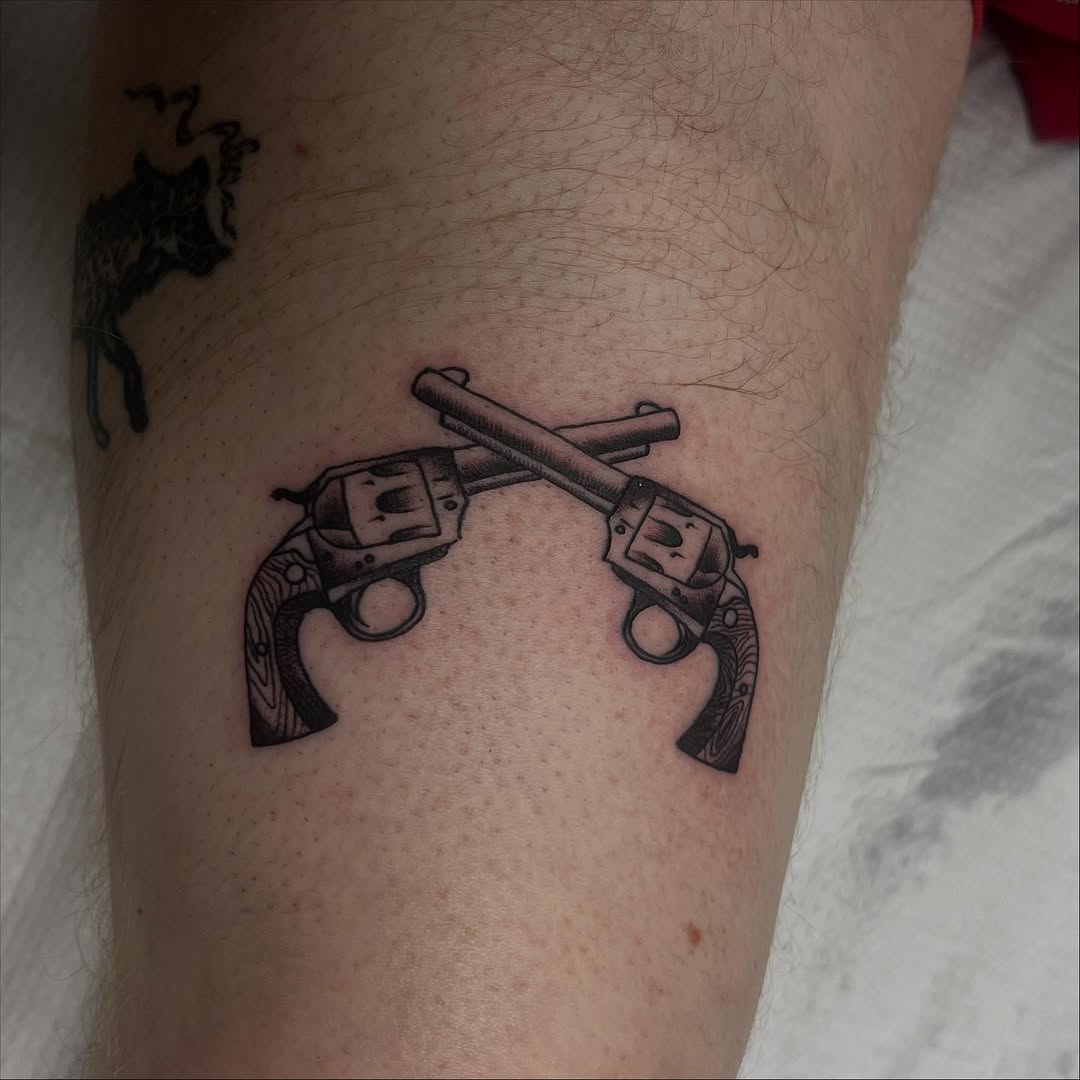 Tattoo by @robbdoodle — american_traditional
