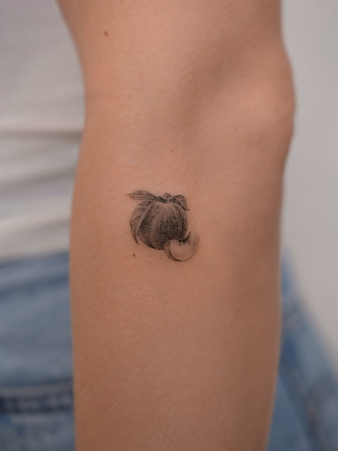 Tattoo by @meutattoo — fine_line, realism