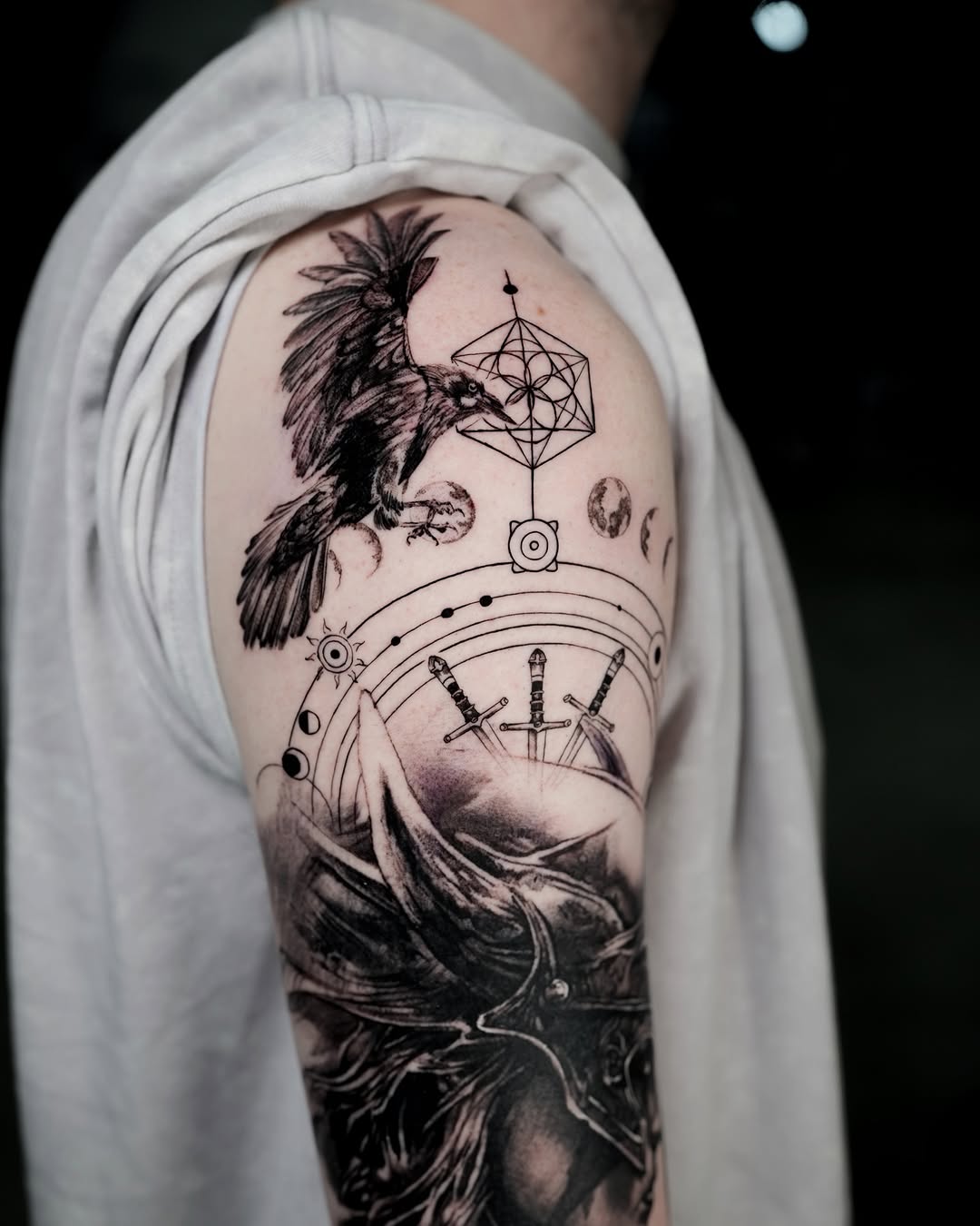 Tattoo by @katuvetattoo β blackwork, illustrative