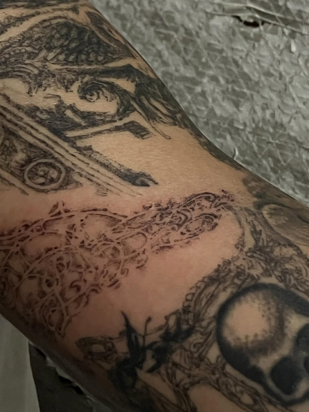 Tattoo by @sashkaciubara — black_and_grey