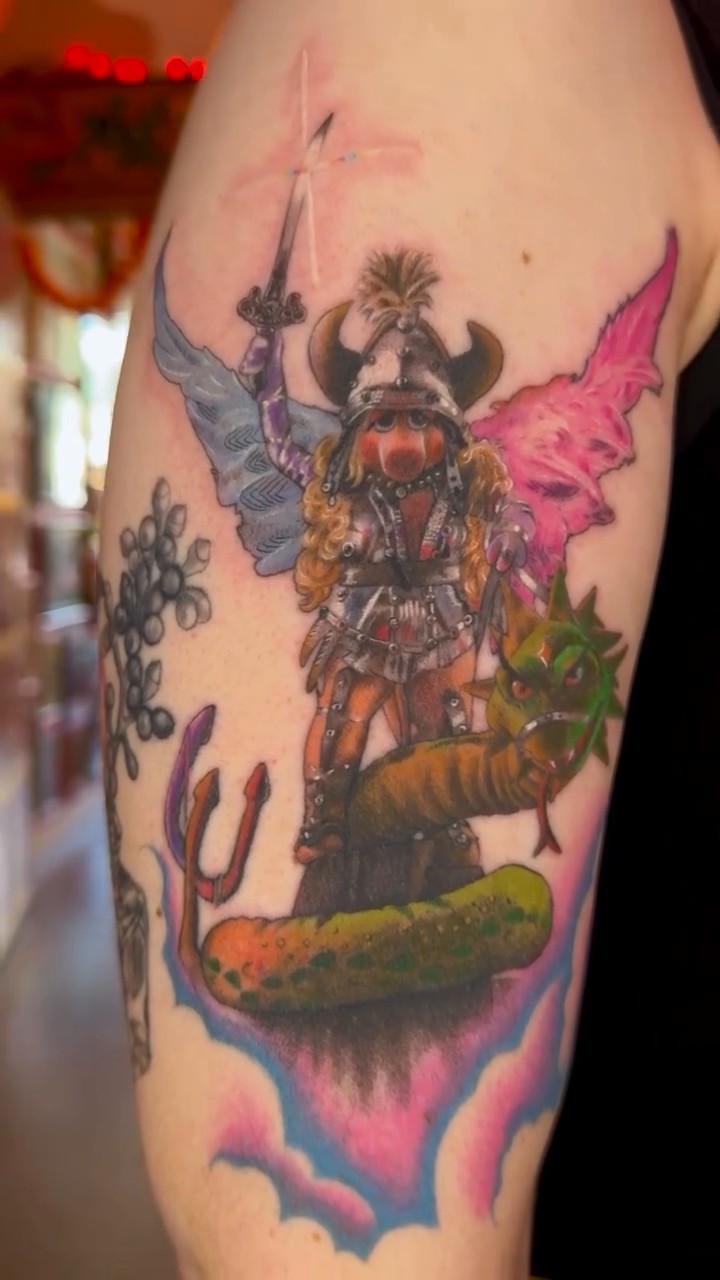 Tattoo by @shannoneperry โ neo_traditional, new_school
