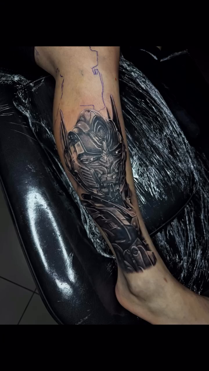 Tattoo by @elmertattoo1 β dark_realism, black_and_grey