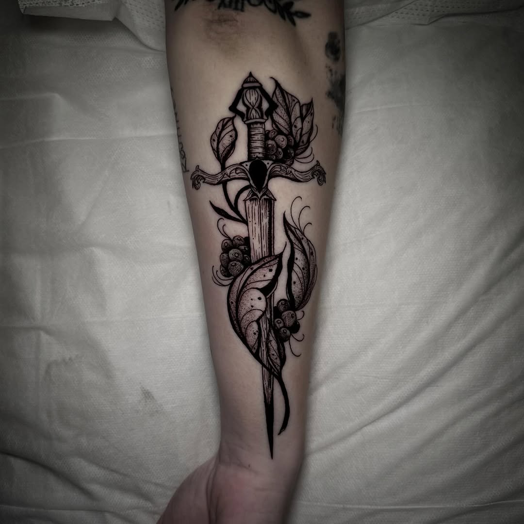 Tattoo by @vivloretattoo — black_and_grey
