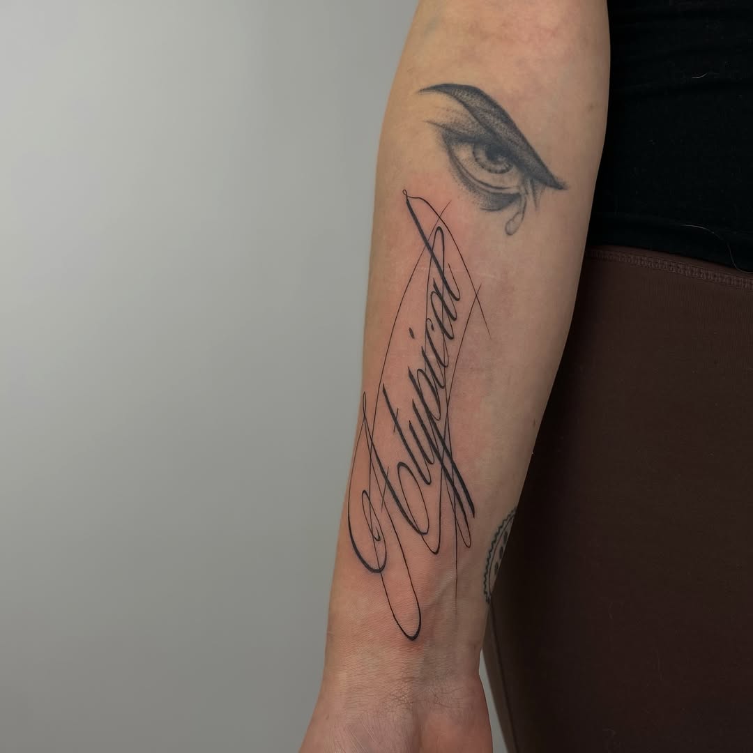 Tattoo by @shortkingtattoo β lettering_script, fine_line