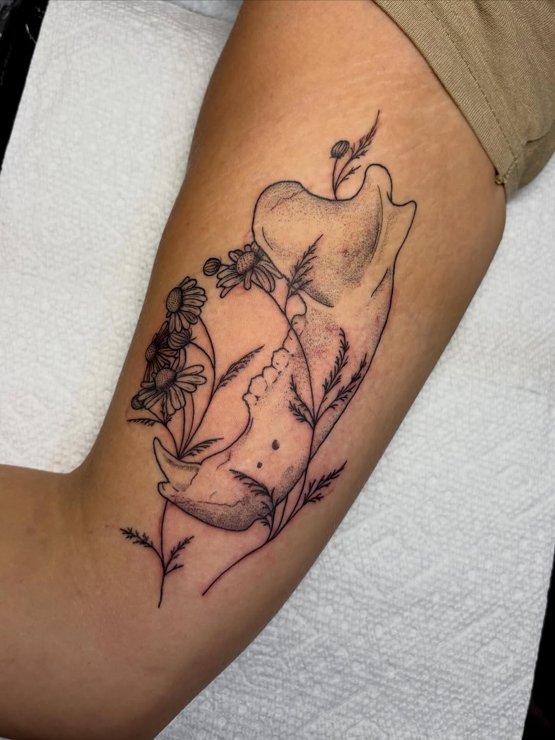 Tattoo by @torielyceart — black_and_grey