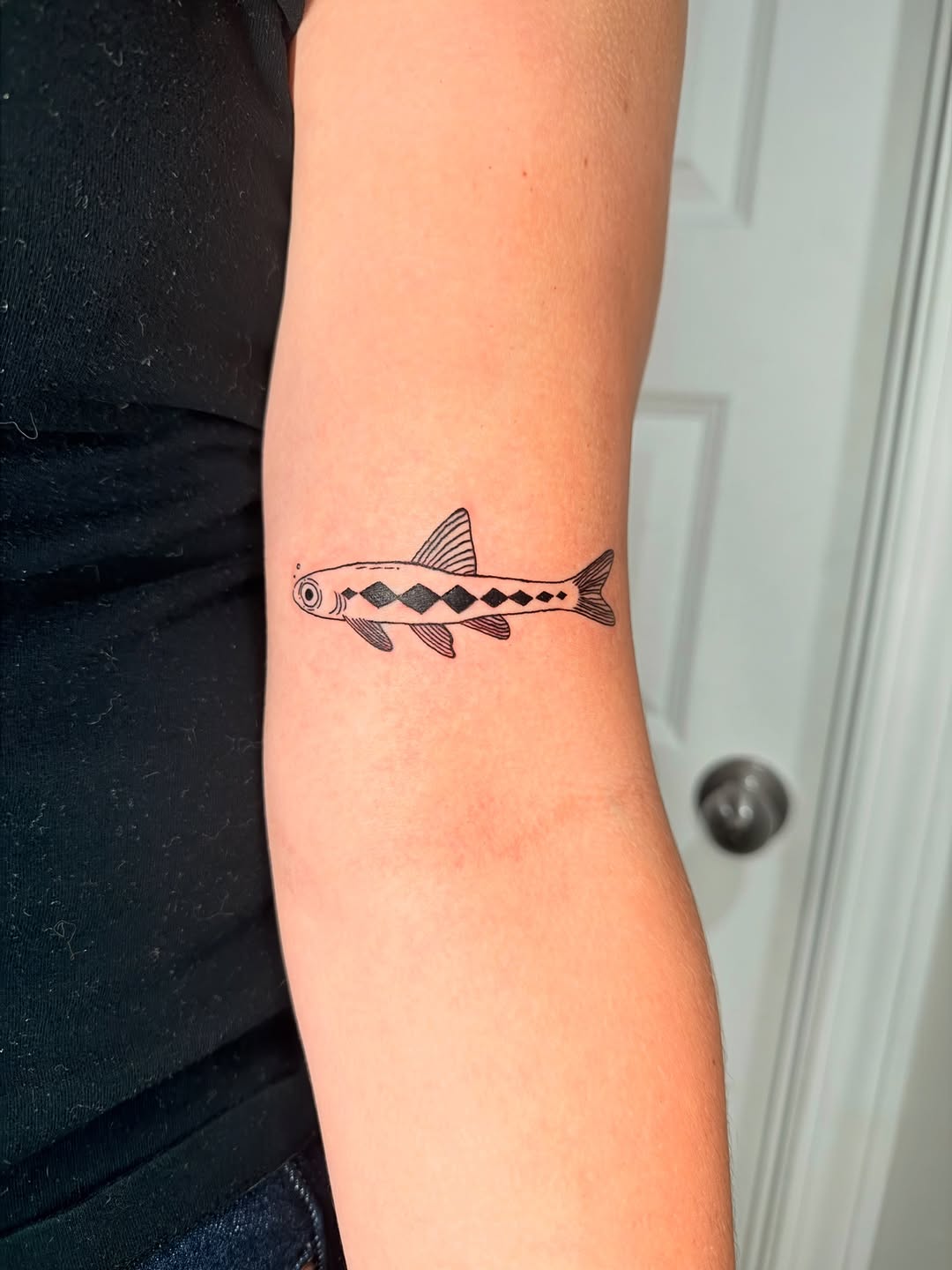 Tattoo by @fromfinlandwithluv โ illustrative, minimalist