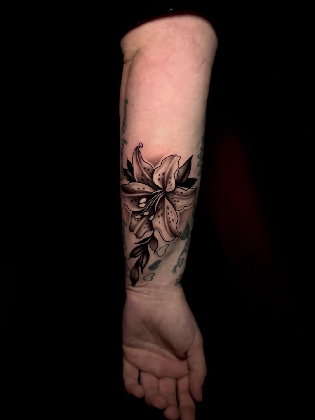 Tattoo by @rylandtattoos — black_and_grey