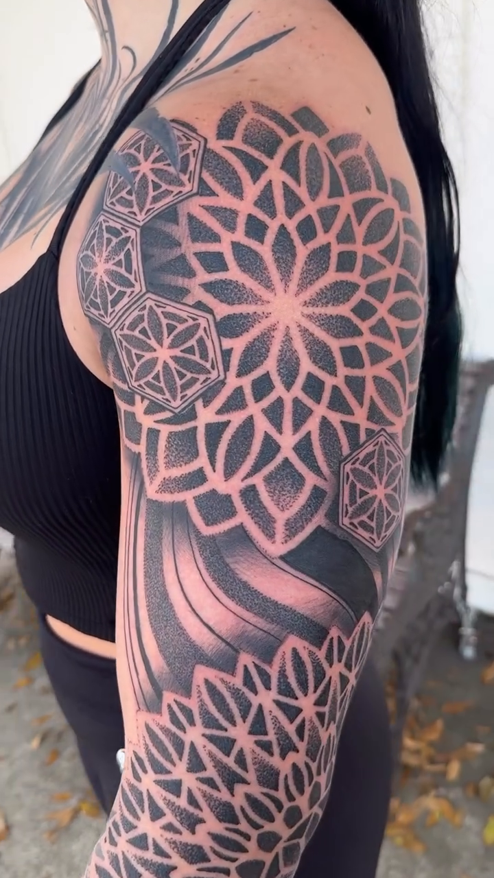 Tattoo by @paul_schnellmynuts — geometric, black_and_grey