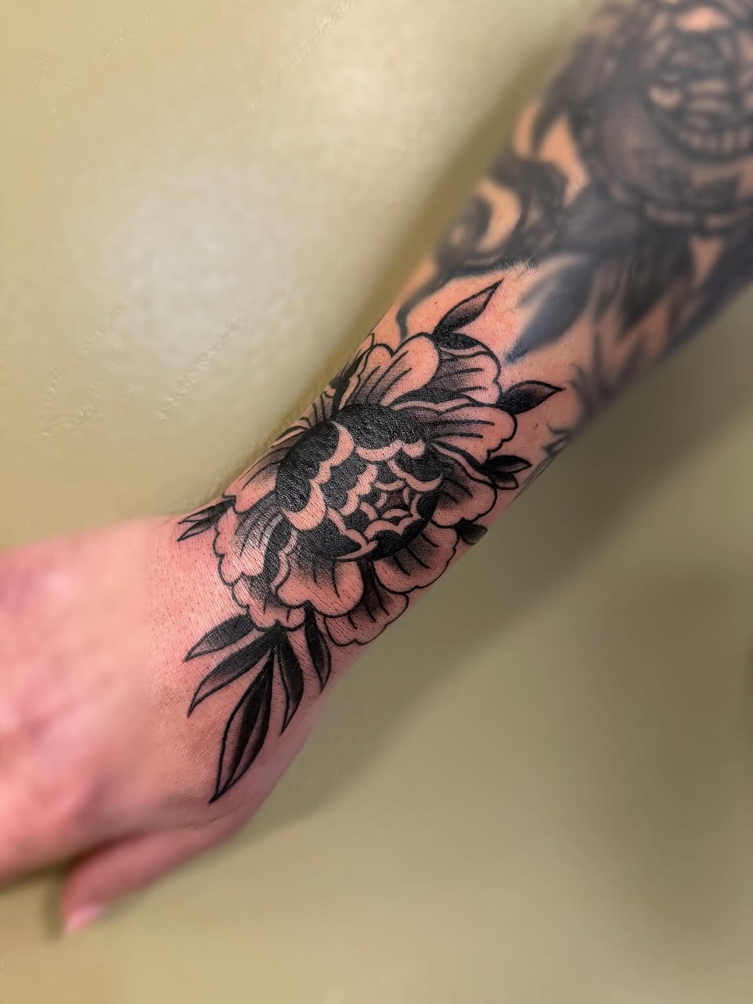 Tattoo by @hannahfederinko β american_traditional, blackwork