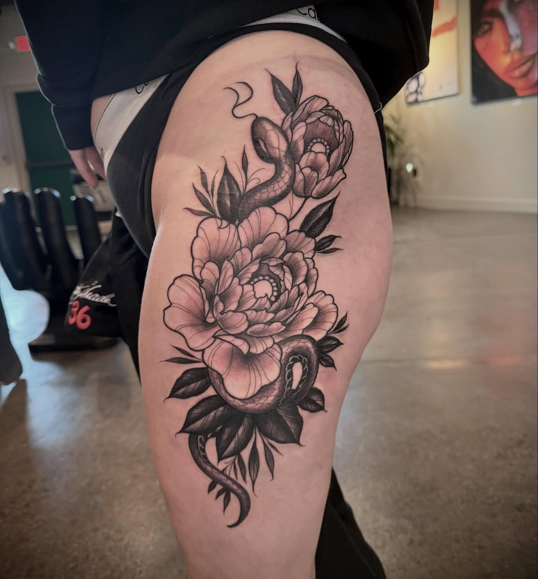 Tattoo by @kodiklotattoos — black_and_grey, fine_line