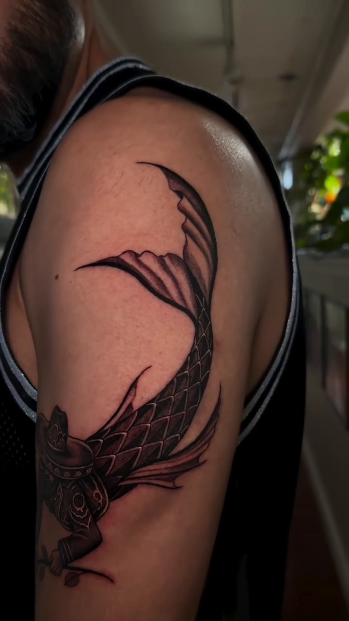 Tattoo by @bidi_bidi_inks β black_and_grey, illustrative