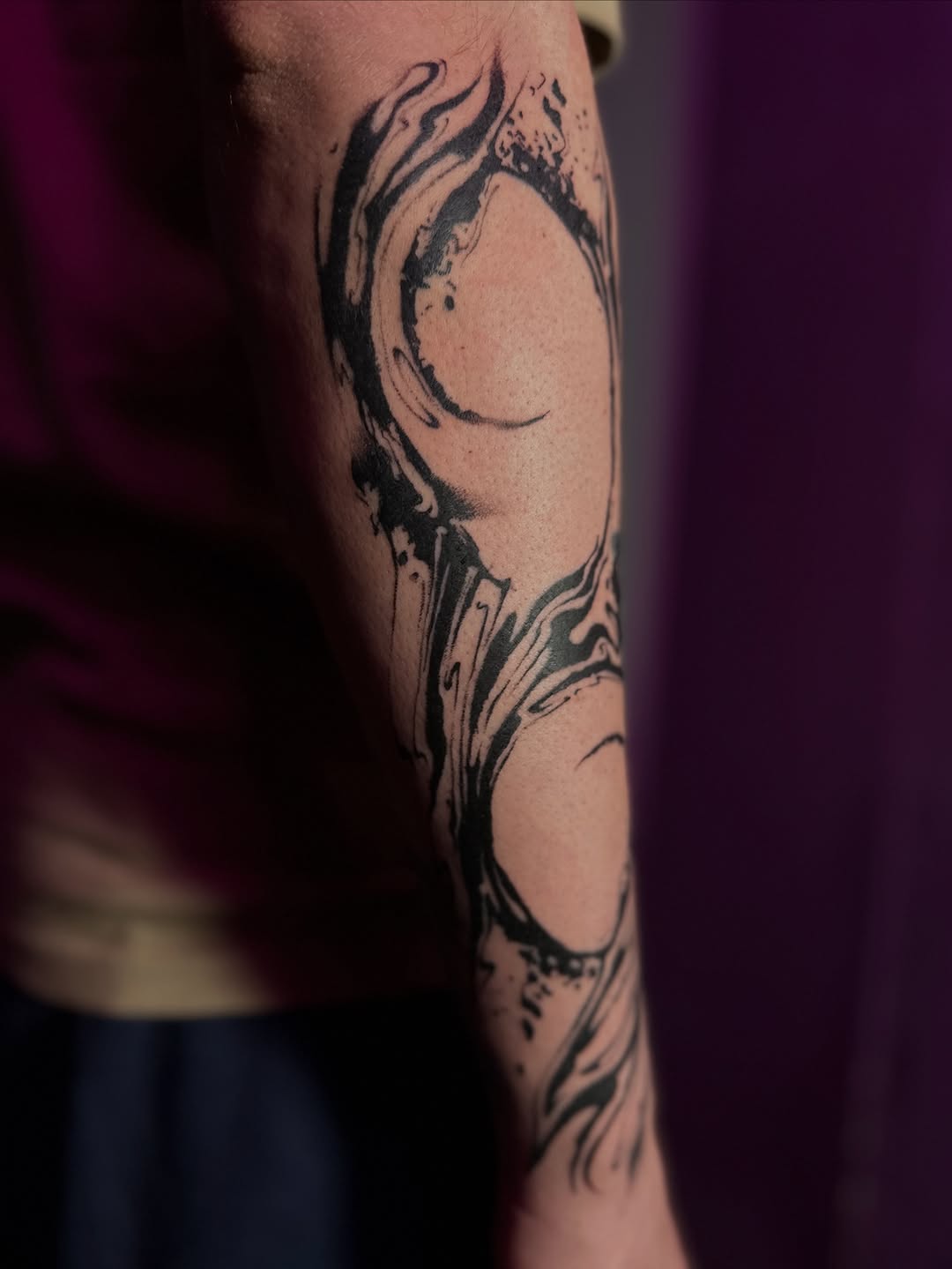 Tattoo by @mklvayne.tattoos โ blackwork, abstract