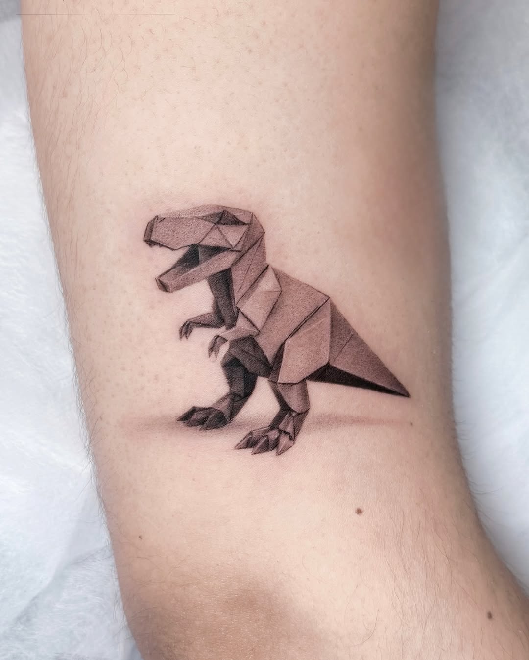 Tattoo by @lucyy.inked โ geometric, illustrative