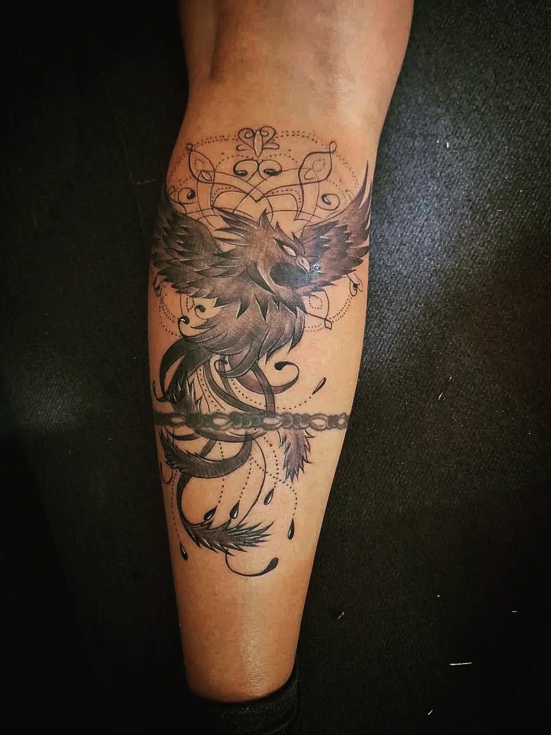 Tattoo by @r_a_tattoo — black_and_grey, geometric