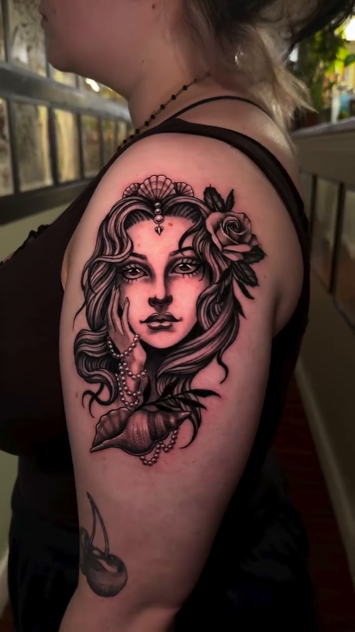 Tattoo by @bidi_bidi_inks β illustrative, black_and_grey