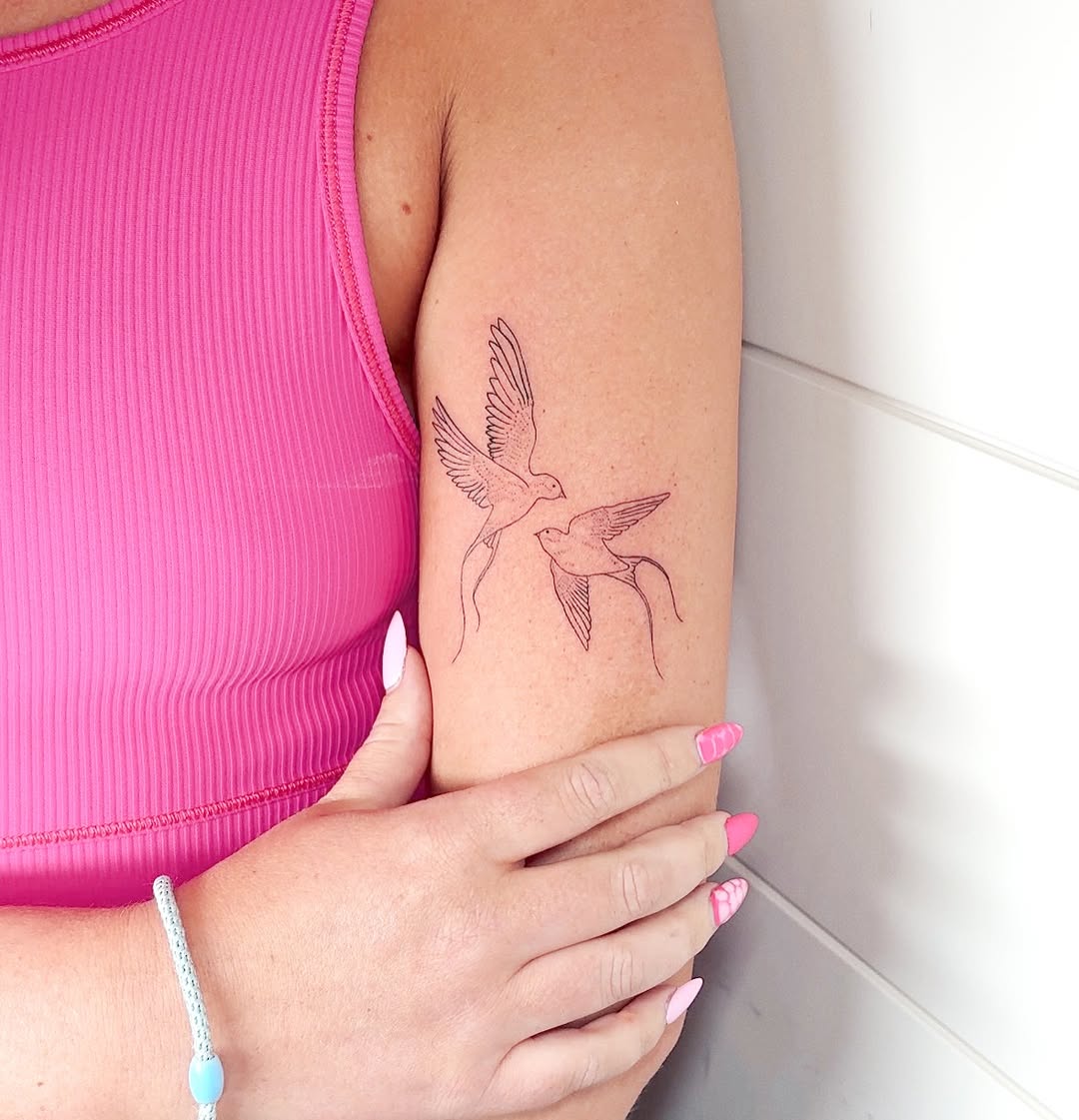 Tattoo by @chloerenee.ink — fine_line