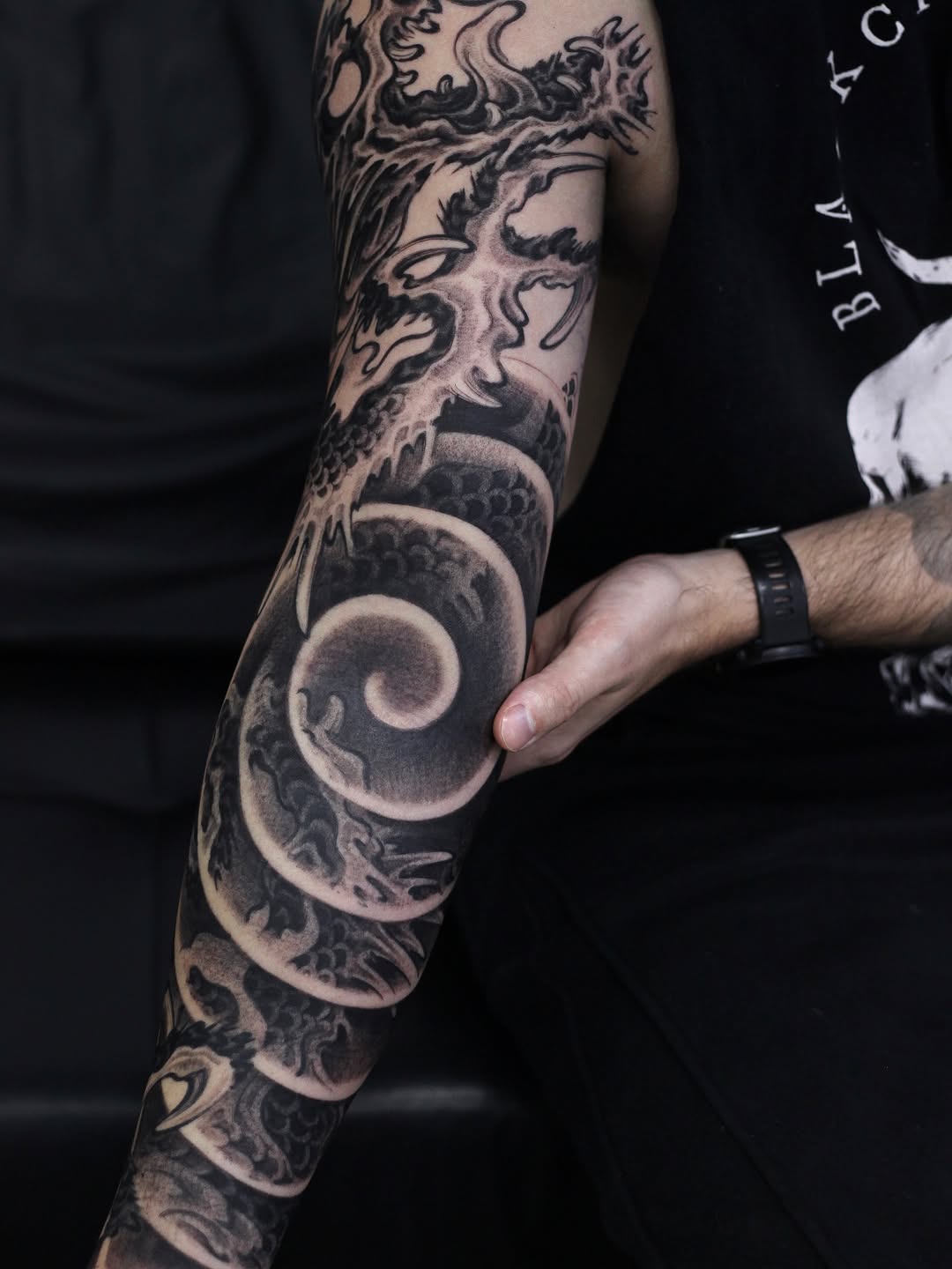 Tattoo by @xuruitattoo — blackwork, japanese_irezumi
